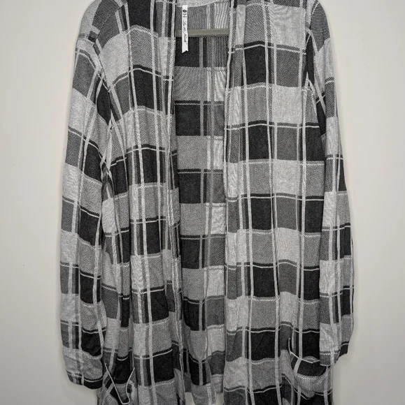 Leo & Nicole Plaid Open Front Cardigan Sweater Gray Black Women’s 2X (Fits 1X) - Picture 3 of 8